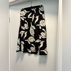 Elegant Black and Cream Leaf Print Skirt by H&M